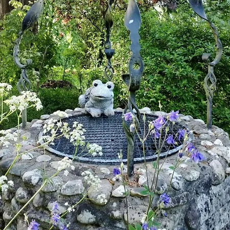 Fairytale Hut